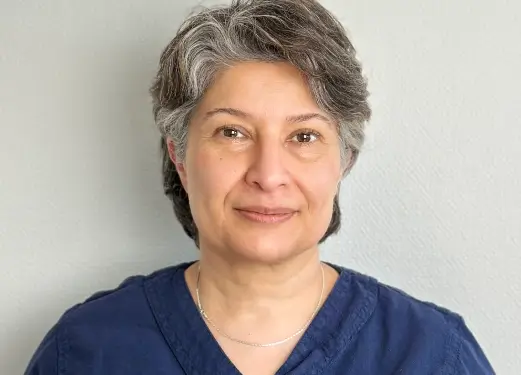 Porträttbild på Dr Soheila Farzaneh